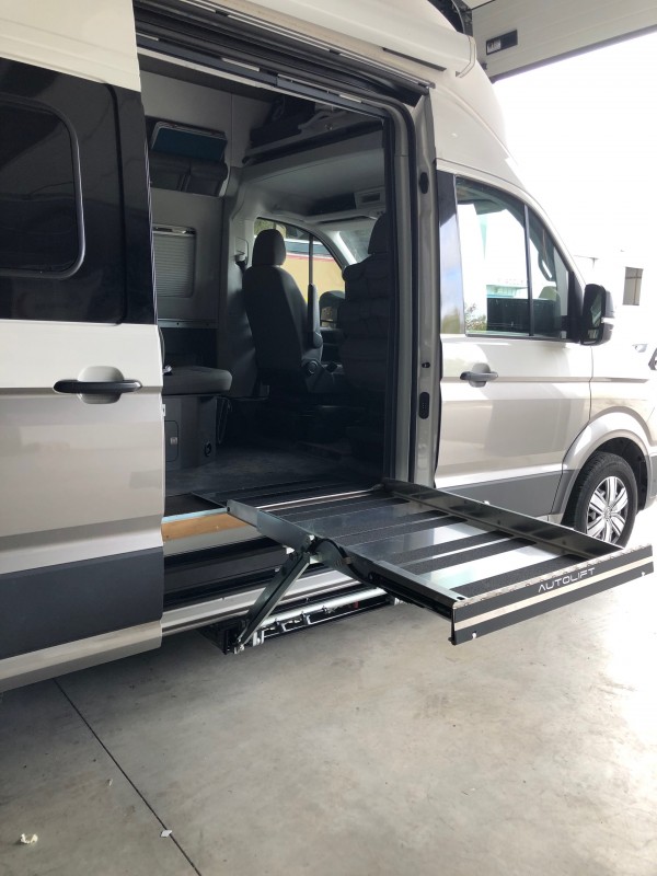 Plateforme élévatrice sur camping-car